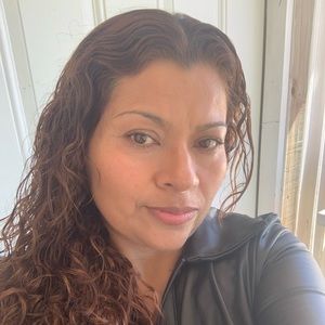 Meet your Posher, Veronica